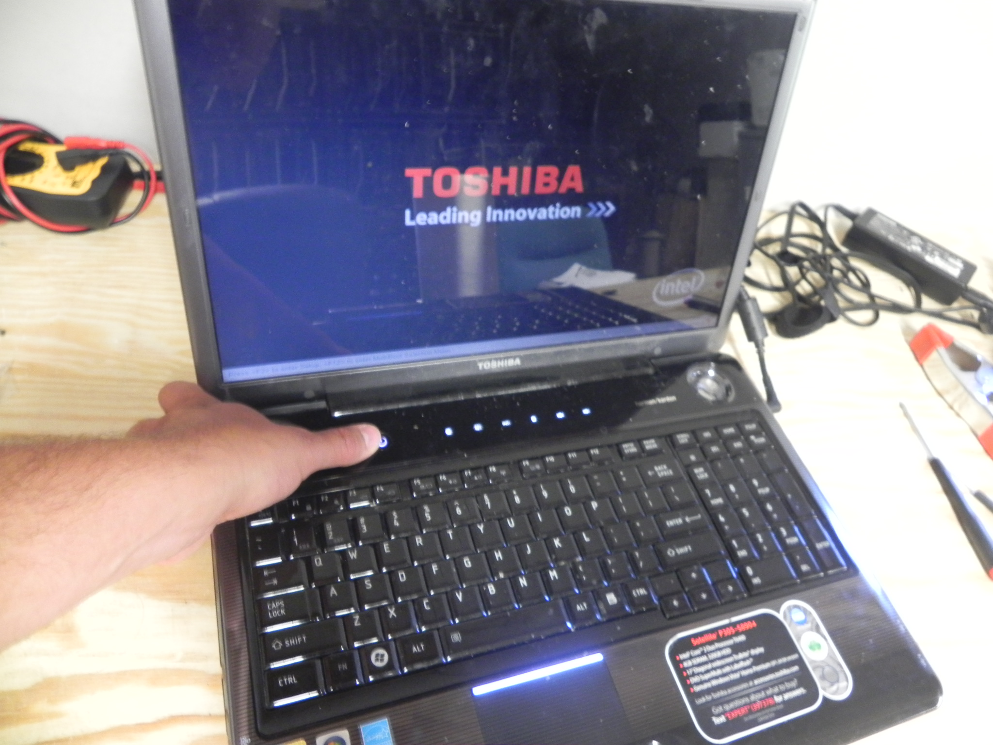 How To: Toshiba Satellite P305 DC Jack Repair